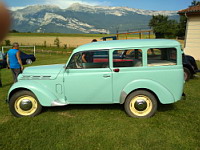 Renault Juvaquatre Dauphinoise (1957-60)(Champagnier, 2018-06)(2)